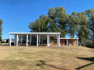 Foto 15 de Lote en venta en Santa Elena, Pilar del Este