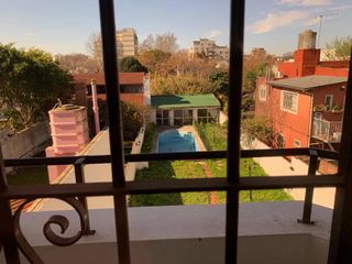 Foto 24 de Divina Casa de 400m2 - 4 Dormitorios - 2 Cocheras - Pileta y Quincho con Parrilla