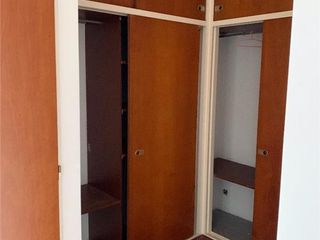 Foto 22 de Divina Casa de 400m2 - 4 Dormitorios - 2 Cocheras - Pileta y Quincho con Parrilla