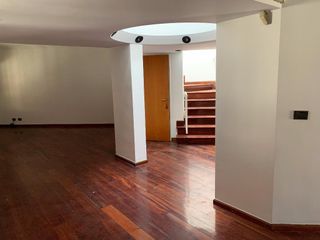 Foto 10 de Divina Casa de 400m2 - 4 Dormitorios - 2 Cocheras - Pileta y Quincho con Parrilla