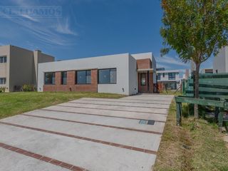 Foto 2 de Casa en venta en el Barrio Vistas, PUERTOS / ESCOBAR