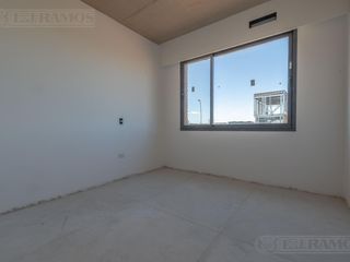 Foto 32 de Casa en venta en el Barrio Vistas, PUERTOS / ESCOBAR
