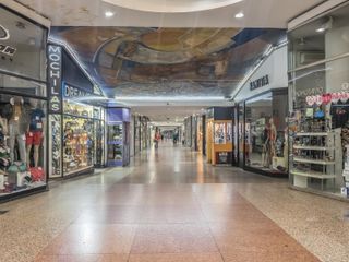 Foto 16 de Local en venta en  Galería París - Caballito - Excelente ubicación