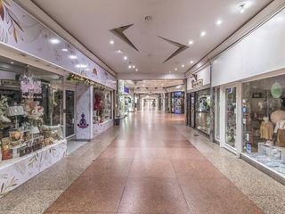 Foto 13 de Local en venta en  Galería París - Caballito - Excelente ubicación