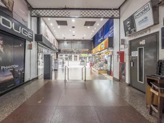 Foto 18 de Local en venta en  Galería París - Caballito - Excelente ubicación