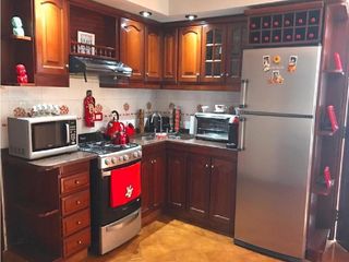 Foto 4 de PH en venta - 2 Dormitorios 1 Baño - Cocheras - 200Mts2 - Quilmes Oeste