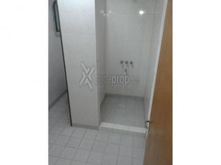 Foto 1 de Importante deposito con oficinas