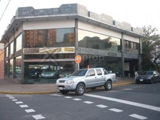 Foto 9 de LOCAL EN EXCELENTE ESQUINA/ 555 MTS2 / sin expensas.