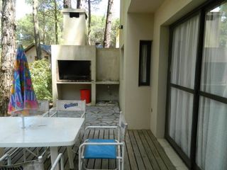 Foto 2 de CASA MODERNA  URUTAÚ 1300 CARILO ( PINAMAR)0221-15-522----