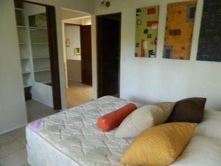 Foto 3 de CASA MODERNA  URUTAÚ 1300 CARILO ( PINAMAR)0221-15-522----