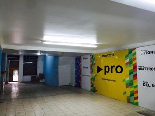 Foto 3 de Excelente local, a 1/2 cuadra de Avenida Rivadavia Oportunid