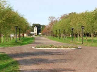 Foto 5 de Terreno en venta - 1.500mts2 - Club de Campo El Mirador, Coronel Brandsen