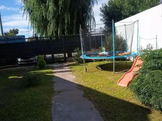 Foto 3 de Casa en venta - 2 dormitorios 1 baño - cochera - 300mts2 - Barrio Gambier