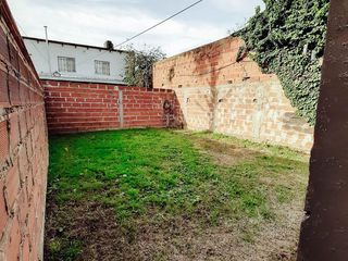 Foto 47 de Casa de 2 dormitorios 1 baño en venta 443 mts2 totales  - La Plata