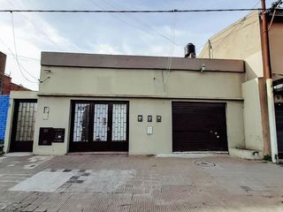 Foto 2 de Casa de 2 dormitorios 1 baño en venta 443 mts2 totales  - La Plata