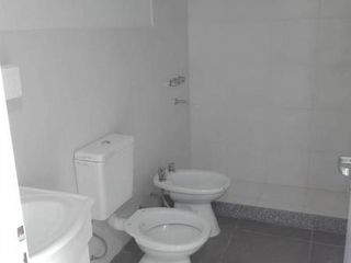 Foto 7 de INMOBILIARIA PROFILI VENDE