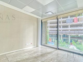 Foto 13 de MODERNA OFICINA EN VICENTE LÓPEZ -  GRAN IMAGEN CORPORATIVA