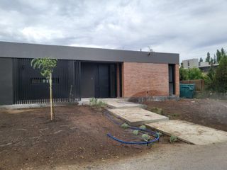 Foto 44 de Casa a estrenar en Sauces del Limay