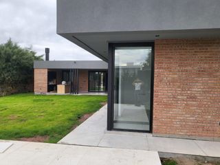 Foto 35 de Casa a estrenar en Sauces del Limay