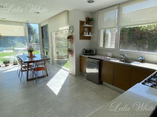 Foto 12 de Casa en venta en Saint Thomas Este Canning