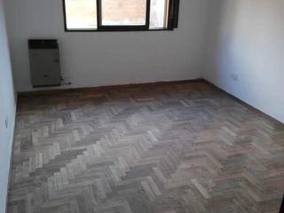 Foto 16 de Casa en venta - 3 dormitorios 2 baños 1 cochera - 100mts2 - Los Hornos