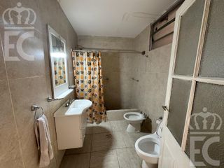 Foto 11 de Venta - Casa - 3 ambientes - c/cochera.