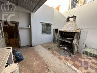 Foto 14 de Venta - Casa - 3 ambientes - c/cochera.