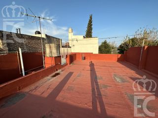 Foto 13 de Venta - Casa - 3 ambientes - c/cochera.