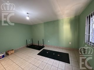 Foto 9 de Venta - Casa - 3 ambientes - c/cochera.