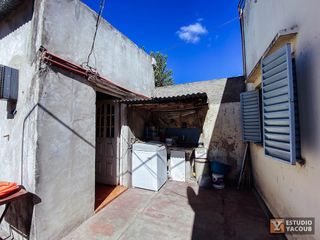 Foto 18 de Casa en venta - 3 Dormitorios 2 Baños 2 Cocheras - 88Mts2 - Villa Elvira, La Plata
