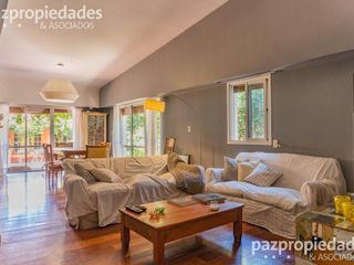 Foto 6 de Venta Casa 4 dormitorios Zona centro Neuquen
