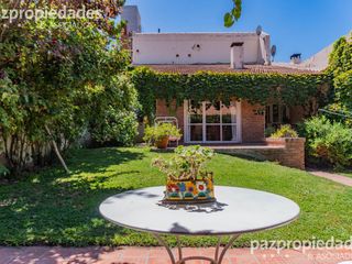 Foto 2 de Venta Casa 4 dormitorios Zona centro Neuquen