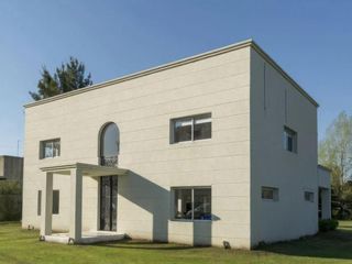 Foto 17 de Casa venta 4 dormitorios 2 baños 2400 mts 2 totales  - Villa Elvira