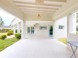 Foto 13 de Casa venta 4 dormitorios 2 baños 2400 mts 2 totales  - Villa Elvira