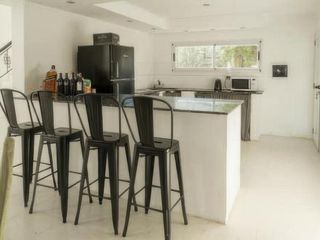 Foto 4 de Casa venta 4 dormitorios 2 baños 2400 mts 2 totales  - Villa Elvira