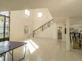 Foto 6 de Casa venta 4 dormitorios 2 baños 2400 mts 2 totales  - Villa Elvira
