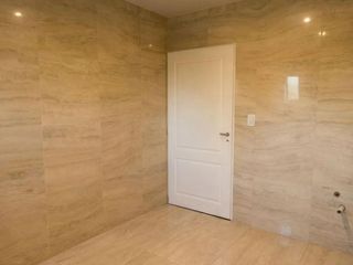 Foto 14 de Casa venta 4 dormitorios 2 baños 2400 mts 2 totales  - Villa Elvira
