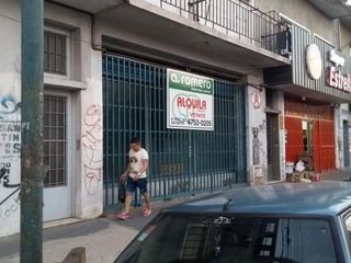 Foto 2 de LOCAL con DEPOSITO y VIVIENDA