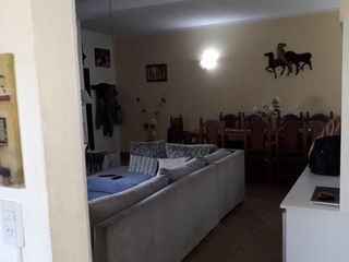 Foto 1 de Gral Pacheco Casa 4 Amb. 2 Baños - Gje - Amp. Fdo C/pileta