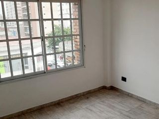 Foto 4 de DPTO 2 AMB FRENTE A 2 CUADRAS PLAZA SAN MARTIN