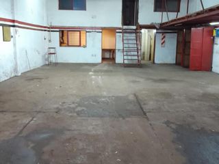 Foto 1 de Galpon 270 m2 Techo de losa, zona RM