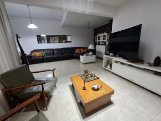 Foto 4 de CASA 4 AMBIENTES CON GARAGE / QUINCHO