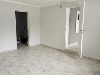 Foto 9 de EN ALQUILER. Oficina Amoblada. CENTRO. Las Varillas. GUE