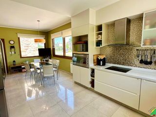 Foto 7 de HSM, Molino Norte, Hermosa casa de 4 dormitorios con pileta