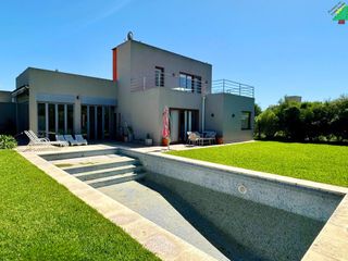 Foto 1 de HSM, Molino Norte, Hermosa casa de 4 dormitorios con pileta