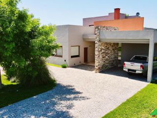 Foto 4 de HSM, Molino Norte, Hermosa casa de 4 dormitorios con pileta