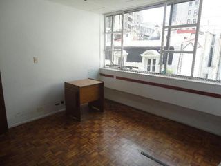 Foto 2 de OFICINA AL FRENTE 40M2 APROX MICROCENTRO FLORIDA AL 200. EXC