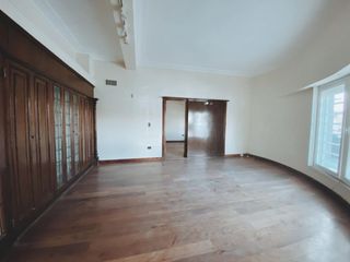 Foto 4 de Casa Venta - Permuta 3 Dormitorios Con Dependencia