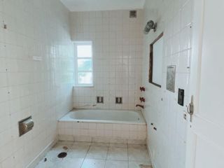 Foto 10 de Casa Venta - Permuta 3 Dormitorios Con Dependencia
