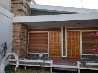Foto 3 de VENTA DE CASA TRES DORMITORIOS EN B° ALBERDI (Código: 330)